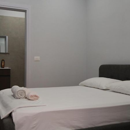 Be Solei Studio Apartments Sol 1 Tirana Buitenkant foto