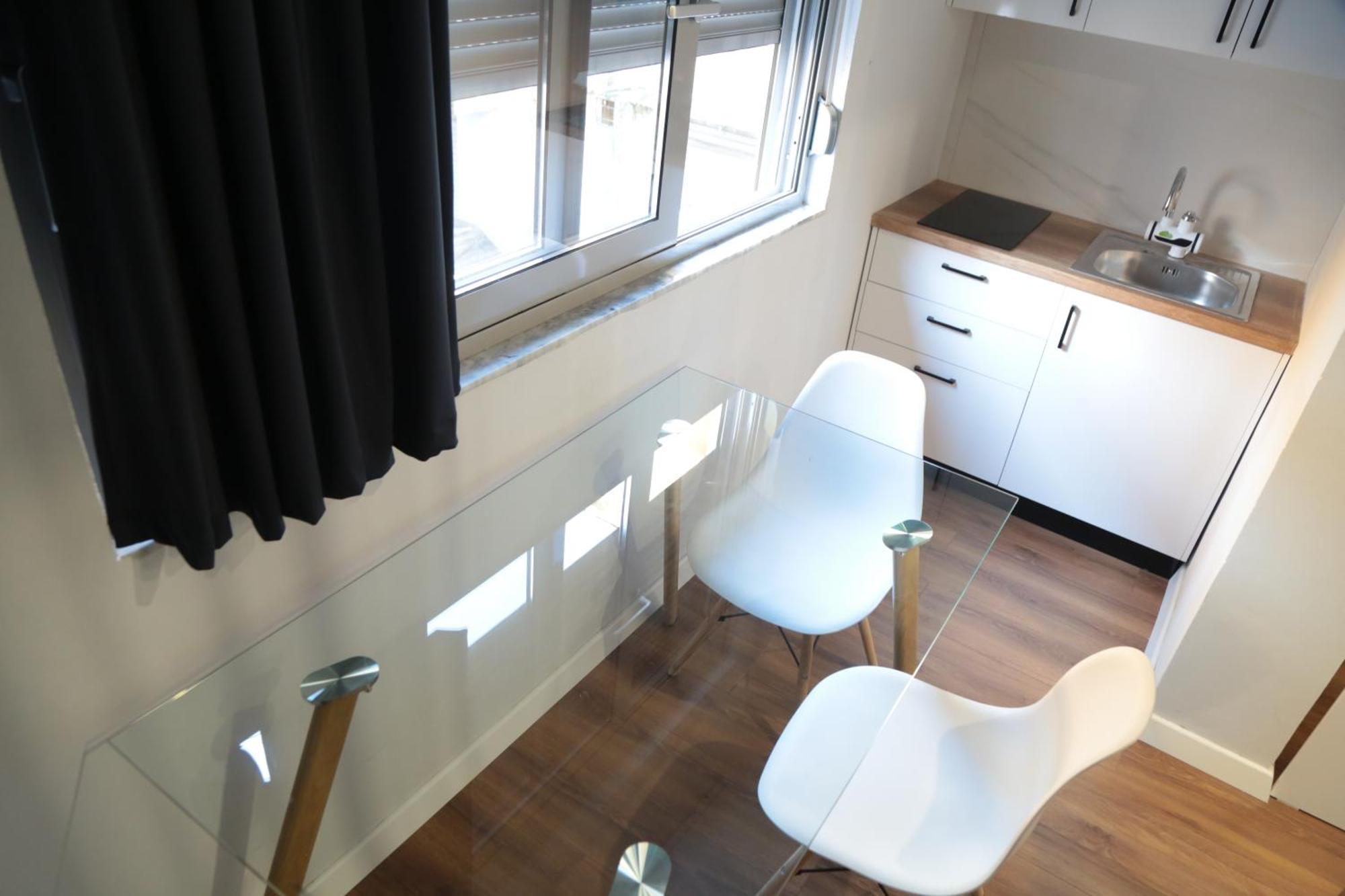 Be Solei Studio Apartments Sol 1 Tirana Buitenkant foto